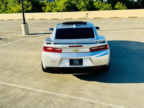 Used 2017 Chevrolet Camaro SS image 20