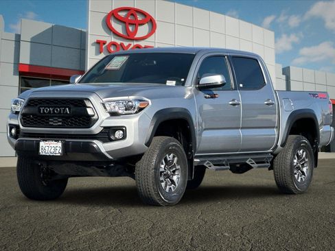 Used 2020 Toyota Tacoma SR5 image 7