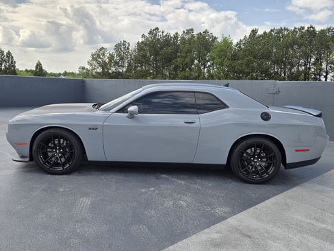 Used 2021 Dodge Challenger R/T Scat Pack w/ T/A Package RWD image 2