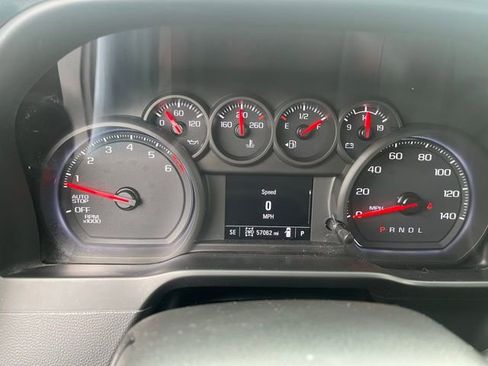 Used 2020 Chevrolet Silverado 1500 Custom w/ Custom Value Package AWD/4WD image 12