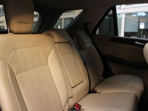 Used 2017 Mercedes-Benz GLE 350 4MATIC w/ Premium 1 Package image 23