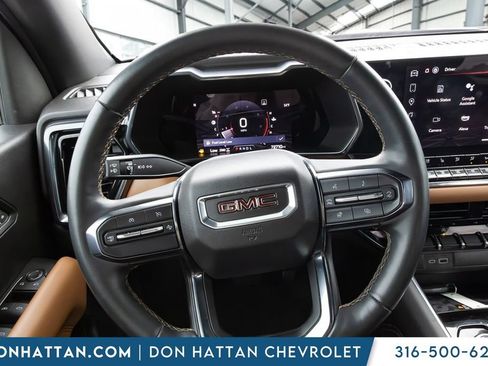 Used 2023 GMC Canyon AT4 w/ AT4 Premium Package AWD/4WD image 5