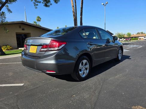 Used 2013 Honda Civic LX image 5
