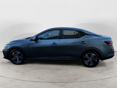 Used 2021 Nissan Sentra SV image 2