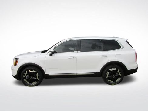 Used 2024 Kia Telluride S w/ S Sunroof Package AWD/4WD image 3