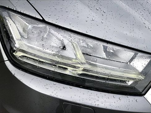 Used 2017 Audi Q7 3.0T Premium Plus image 28