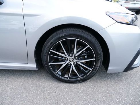 Used 2024 Toyota Camry SE w/ Convenience Package FWD image 12