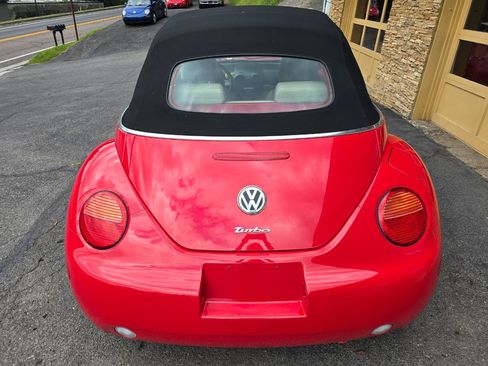 Used 2004 Volkswagen Beetle GLS FWD image 11
