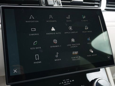 Used 2025 Jaguar F-PACE R-Dynamic S image 21