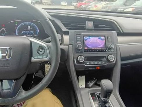 Used 2020 Honda Civic LX image 4