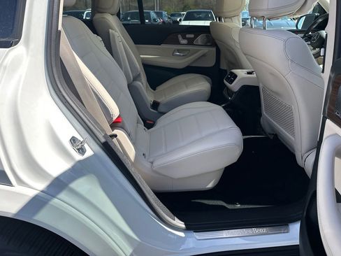 New 2026 Mercedes-Benz GLS 450 4MATIC image 17