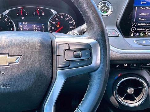 Used 2020 Chevrolet Blazer LT FWD image 25