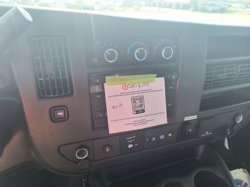 New 2025 Chevrolet Express 3500 w/ Power Convenience Package image 28