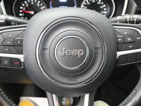 Used 2019 Jeep Compass Latitude AWD/4WD image 10