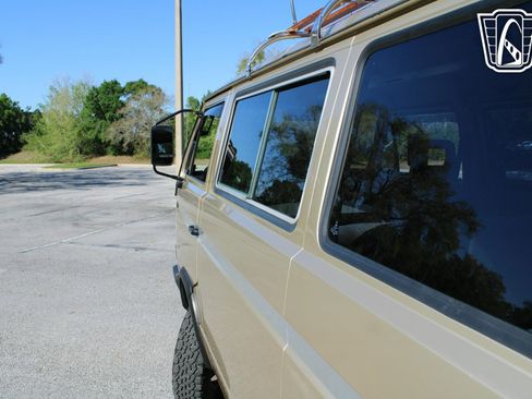 Used 1987 Volkswagen Vanagon RWD image 31