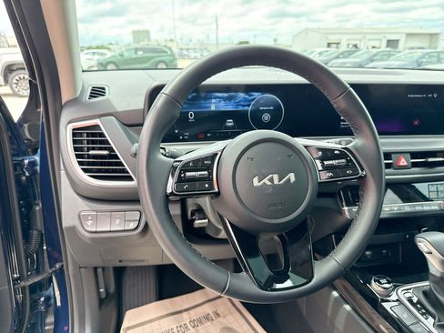 Used 2026 Kia Seltos EX FWD image 11