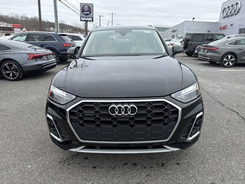 Used 2023 Audi Q5 e Premium Plus w/ Premium Plus Package image 2