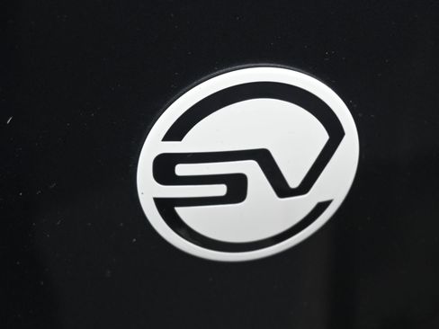 Used 2024 Land Rover Range Rover SV image 11