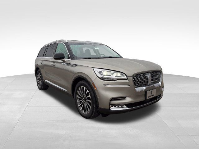 Used 2023 Lincoln Aviator Reserve w/ Equipment Group 201A AWD/4WD image 3