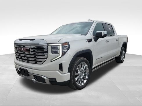 Used 2024 GMC Sierra 1500 Denali AWD/4WD image 1