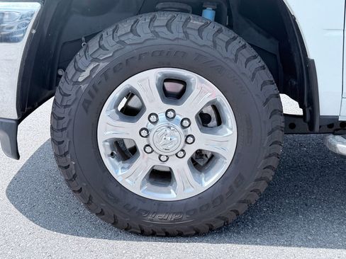 Used 2024 RAM 2500 Big Horn w/ Off Road Package AWD/4WD image 36