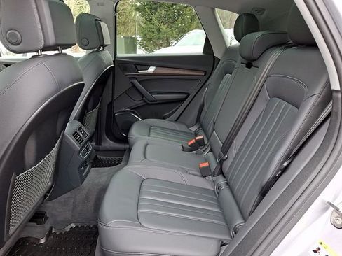 Certified 2023 Audi Q5 2.0T Premium w/ Convenience Package image 10