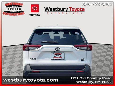 Used 2023 Toyota RAV4 LE image 7