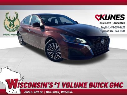 Used 2023 Nissan Altima 2.5 SV
