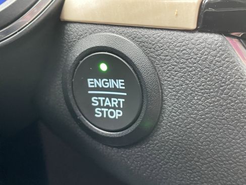 Certified 2022 Ford Escape Titanium w/ Titanium Elite Package image 26