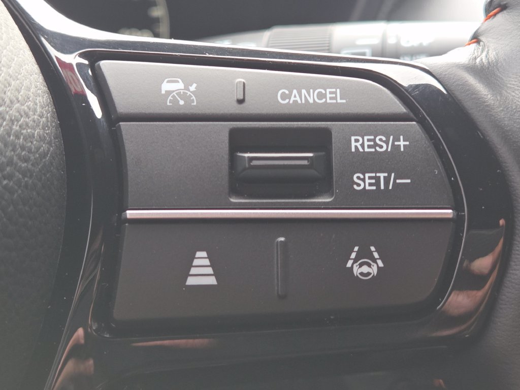 Used 2025 Honda HR-V Sport image 12