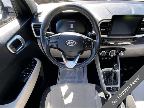 Used 2023 Hyundai Venue SEL w/ Cargo Package FWD image 5
