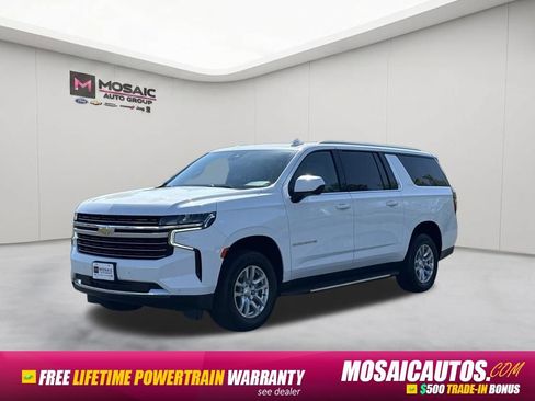 Used 2024 Chevrolet Suburban LT AWD/4WD image 3