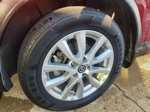 Used 2021 Nissan Rogue Sport S FWD image 9