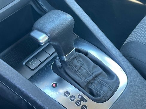 Used 2010 Volkswagen Jetta S image 16