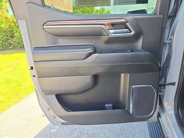 Certified 2024 Chevrolet Silverado 1500 LT Trail Boss w/ Convenience Package II AWD/4WD image 9