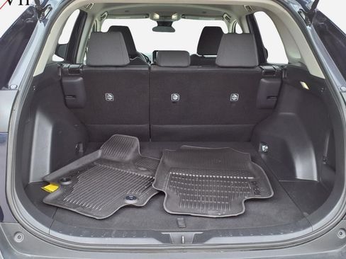 Used 2025 Toyota RAV4 XLE AWD/4WD image 5