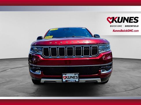 Used 2024 Jeep Wagoneer Series II AWD/4WD image 4