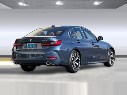 Used 2026 BMW 330i Sedan w/ Premium Package RWD image 8