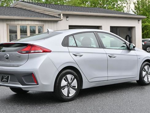 Used 2020 Hyundai Ioniq Blue FWD image 10
