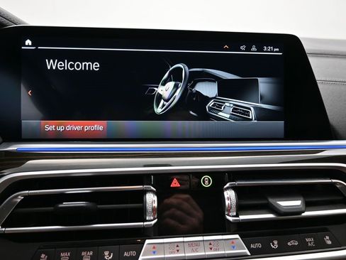 Certified 2023 BMW X5 M50i w/ Executive Package image 17