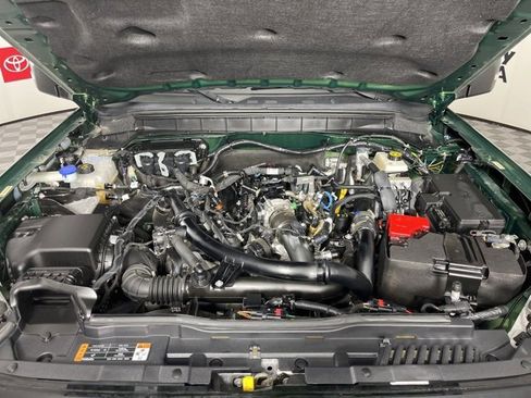 Used 2022 Ford Bronco Wildtrak image 34