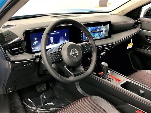 New 2025 Nissan Kicks SR w/ Illumination Package AWD/4WD image 7