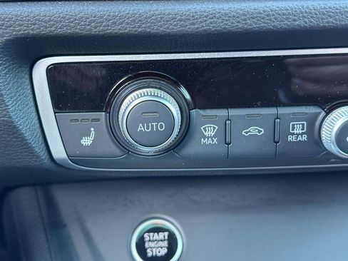 Used 2023 Audi Q3 2.0T Premium Plus image 24