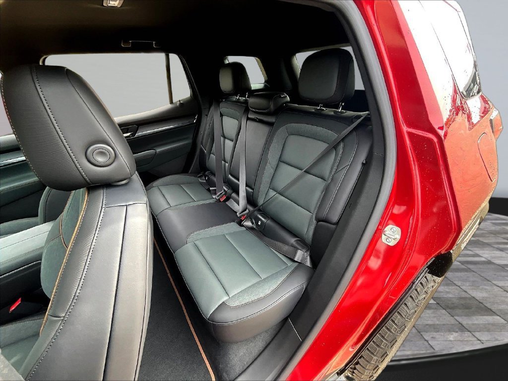 New 2027 GMC Terrain AT4 w/ Convenience Package III AWD/4WD image 29