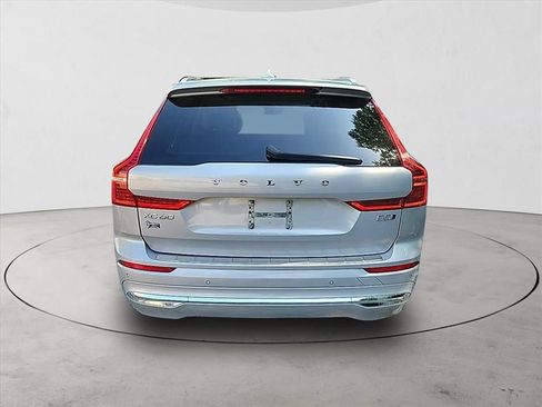 Certified 2023 Volvo XC60 B5 Plus w/ Climate Package AWD/4WD image 4