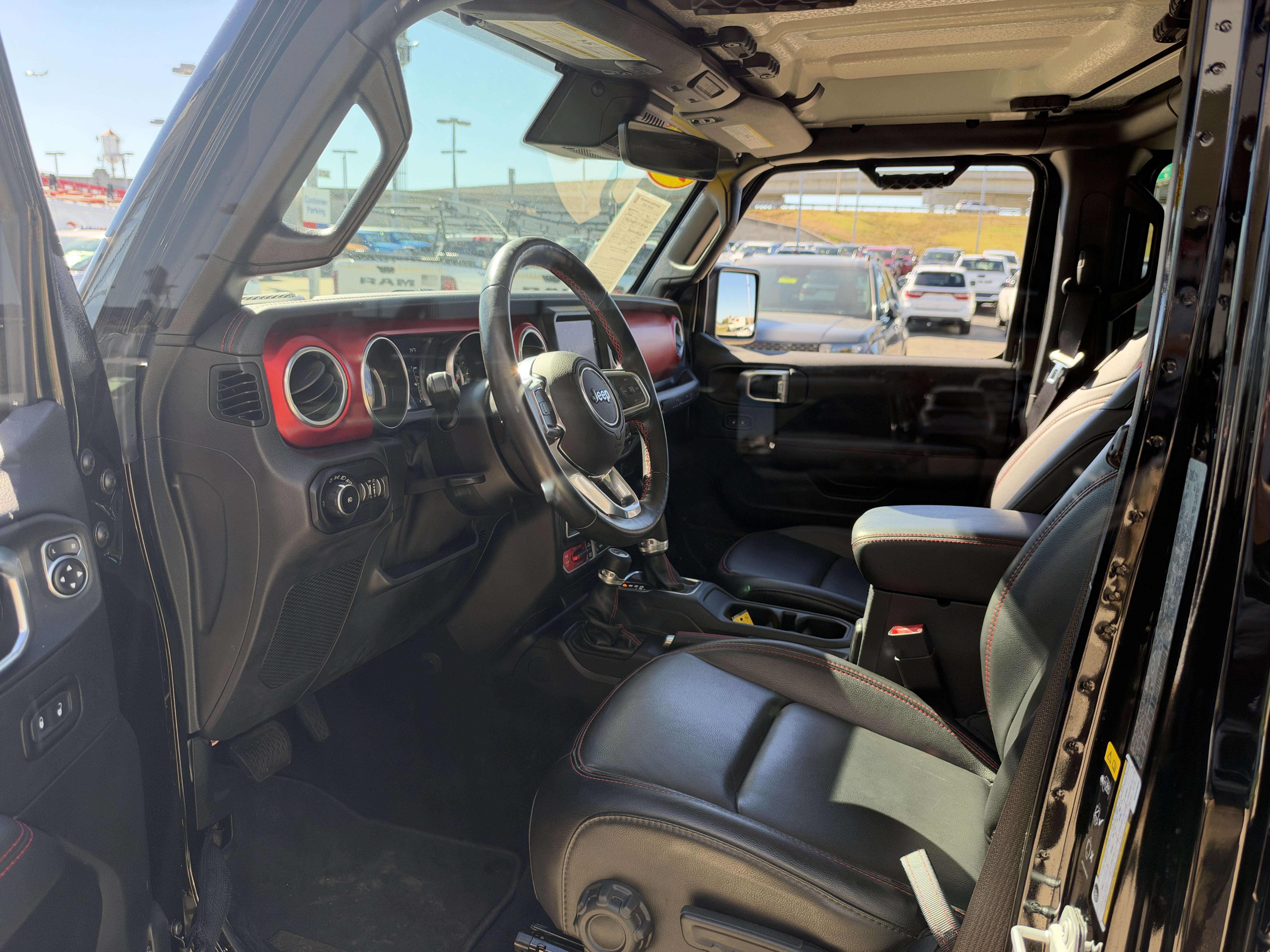Used 2021 Jeep Wrangler Unlimited Rubicon AWD/4WD image 33