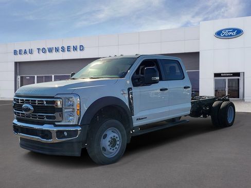 New 2025 Ford F450 XL image 2