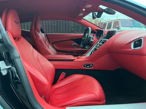Used 2018 Aston Martin DB11 V12 image 9