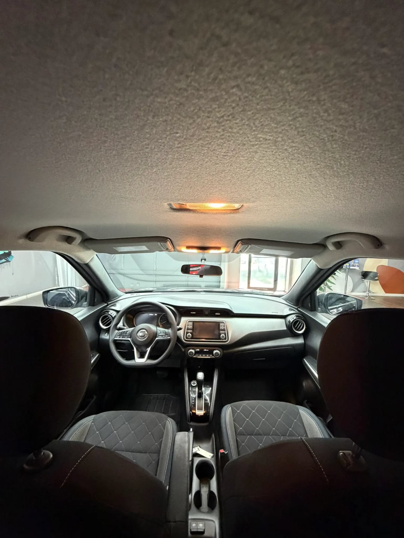 Used 2018 Nissan Kicks SV FWD image 32