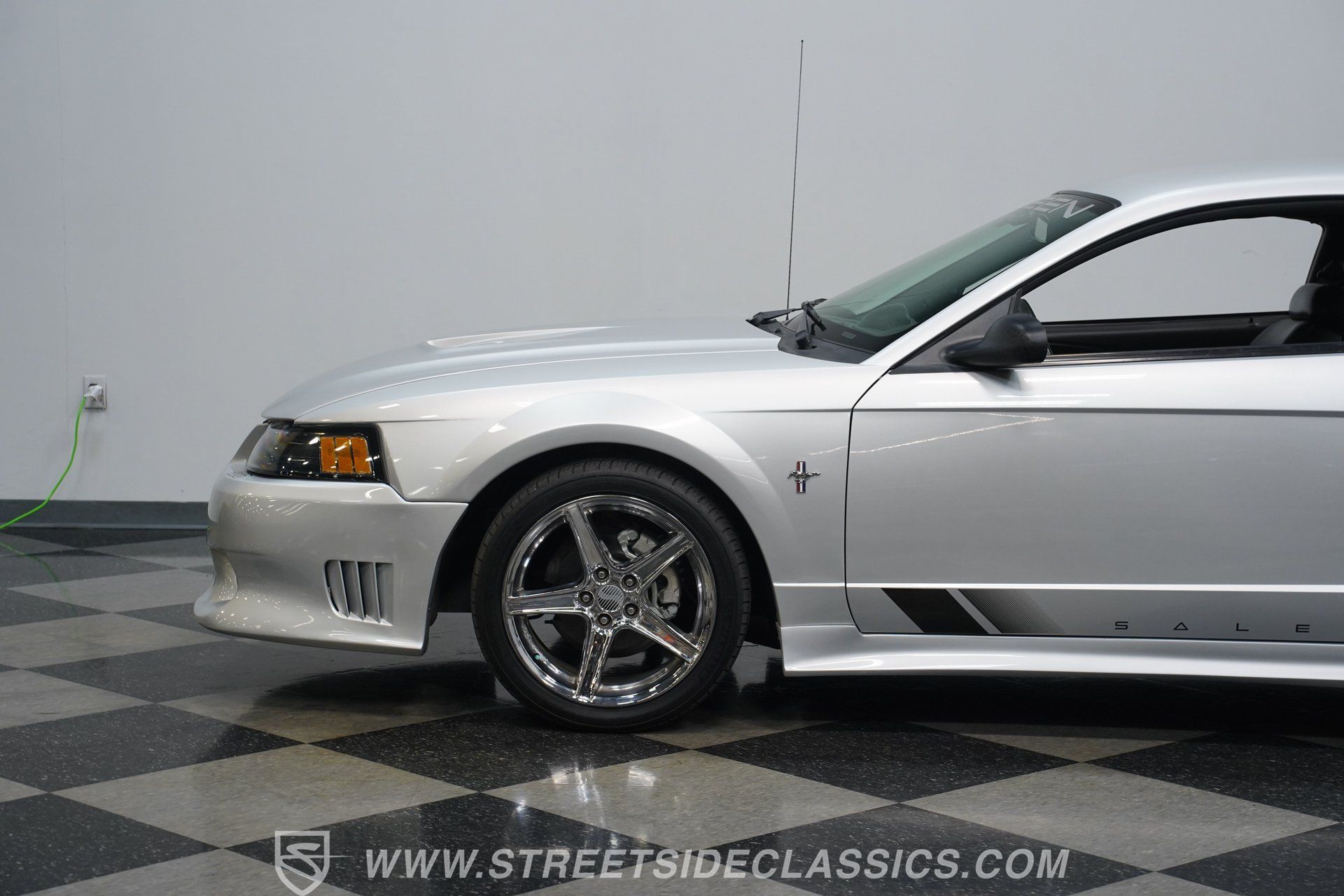 Used 2001 Ford Mustang GT RWD image 22